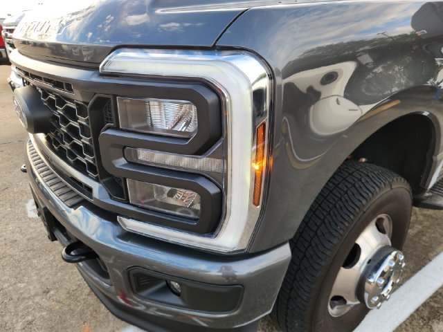 Used 2026 Ford F350 XL w/ STX Appearance Package AWD/4WD image 9