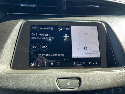 Used 2023 Cadillac XT4 Premium Luxury w/ Cold Weather Package image 9