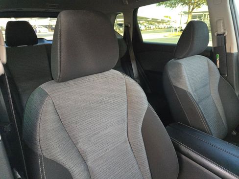 Used 2023 Nissan Rogue SV image 31