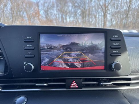 Used 2023 Hyundai Elantra SEL image 23