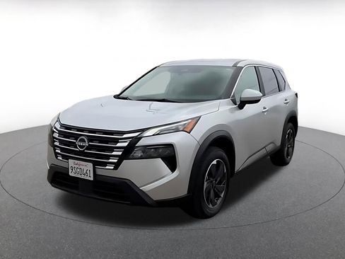 Used 2025 Nissan Rogue SV FWD image 7