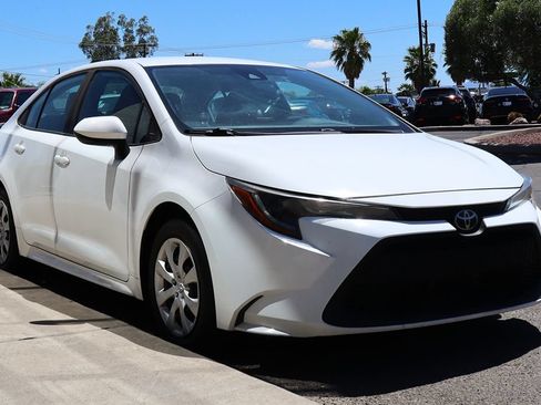 Used 2020 Toyota Corolla LE FWD image 14
