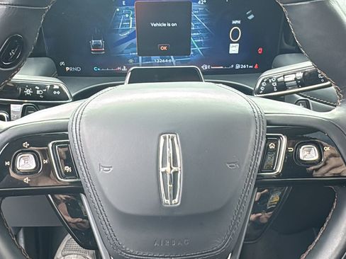 Used 2025 Lincoln Aviator Reserve w/ Jet Appearance Package AWD/4WD image 18
