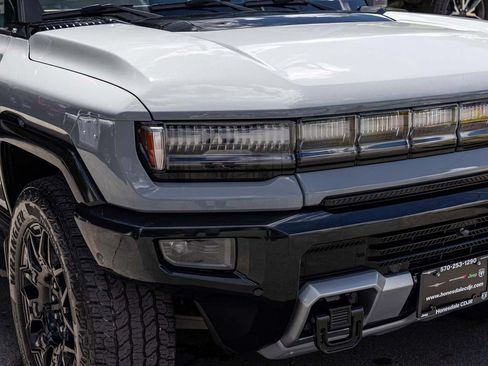 Used 2025 GMC Hummer EV 2X AWD/4WD image 27