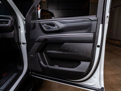 Used 2023 Chevrolet Suburban RST w/ Sport Performance Package image 39