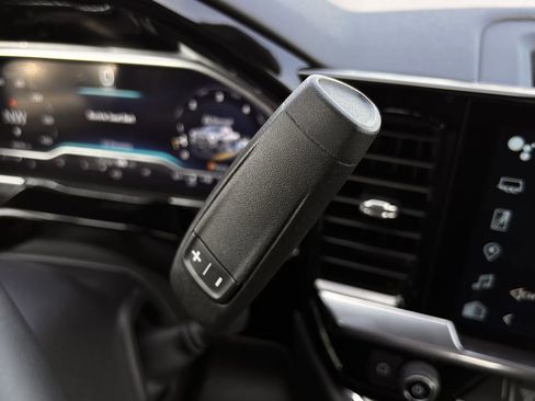 Used 2024 Chevrolet Silverado 2500 High Country w/ High Country Premium Package image 23