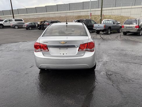 Used 2012 Chevrolet Cruze LT image 8