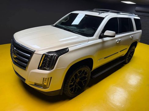 Used 2015 Cadillac Escalade Premium AWD/4WD image 50