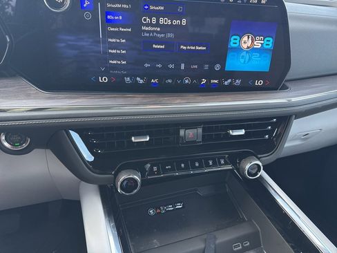 Used 2025 Chevrolet Tahoe Premier w/ Sun And Tow Package image 19