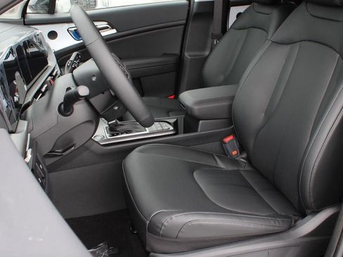 New 2026 Kia Sportage EX image 19