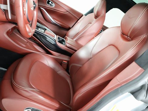 Used 2021 Aston Martin DBX image 10