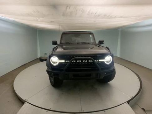 Used 2024 Ford Bronco Wildtrak AWD/4WD image 9