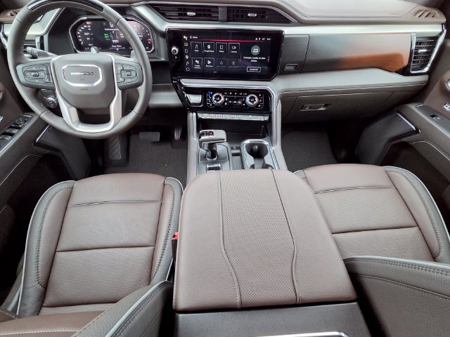 Used 2026 GMC Sierra 1500 Denali RWD image 11