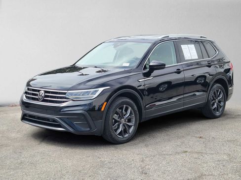 Used 2023 Volkswagen Tiguan SE FWD image 7