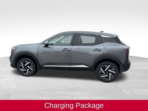 Used 2025 Nissan Kicks SV w/ Charging Package image 6