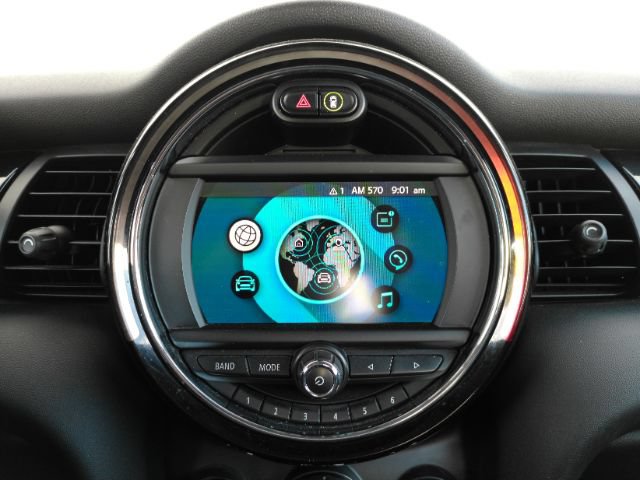 Used 2021 MINI Cooper 4-Door Hardtop FWD image 37