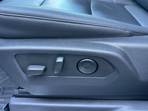 Used 2024 Chevrolet Silverado 1500 LT Trail Boss w/ LT Trail Boss Premium Package image 13