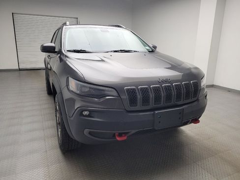 Used 2019 Jeep Cherokee Trailhawk w/ Cold Weather Group AWD/4WD image 14