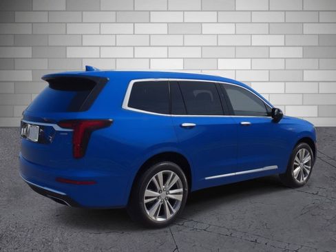 Certified 2024 Cadillac XT6 Premium Luxury AWD/4WD image 6