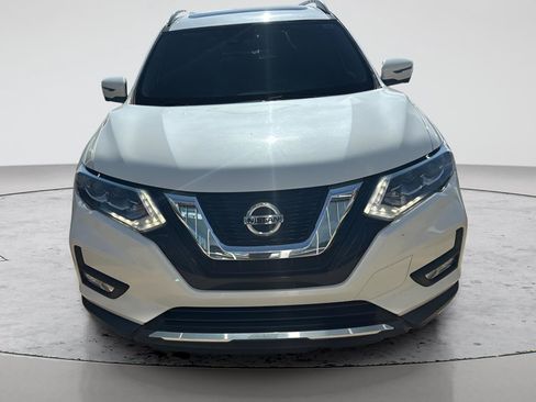 Used 2018 Nissan Rogue SL AWD/4WD image 2