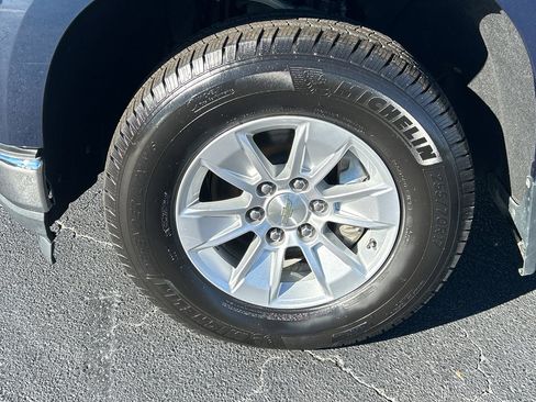 Used 2021 Chevrolet Silverado 1500 LT image 32