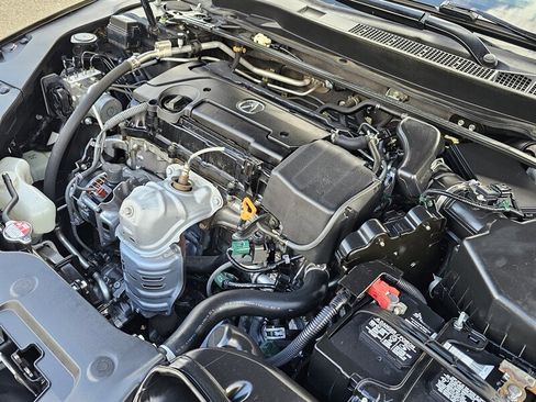 Used 2015 Acura TLX w/ Technology Package image 34