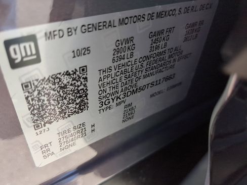 New 2026 Cadillac Optiq Luxury 2 image 34