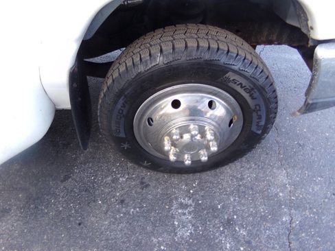 Used 2019 Ford E-450 and Econoline 450 Super Duty w/ Shuttle Bus Prep Package image 64