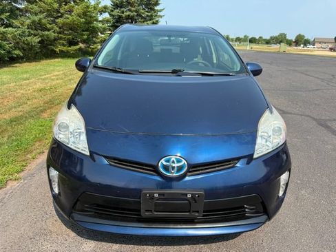Used 2014 Toyota Prius Two FWD image 5