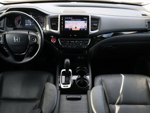 Used 2018 Honda Ridgeline RTL-E image 2