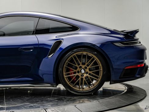 Used 2021 Porsche 911 Turbo image 11