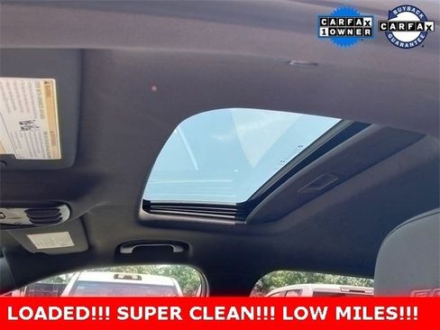 Certified 2024 Chevrolet Trax RS w/ Sunroof Package image 18