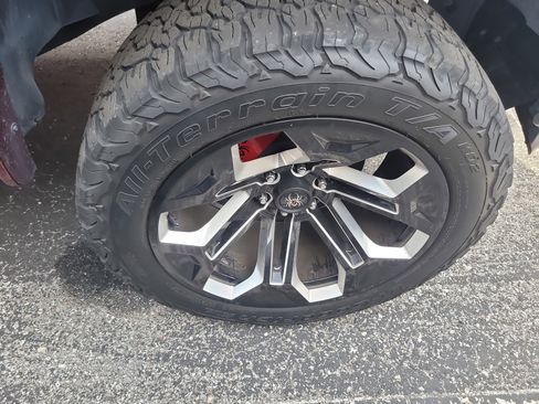 Used 2022 RAM 1500 Laramie image 8