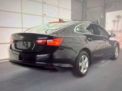 Used 2022 Chevrolet Malibu LS w/ Driver Confidence Package II FWD image 3