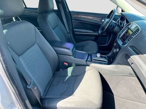 Used 2019 Chrysler 300 Touring w/ Sport Appearance Package RWD image 26