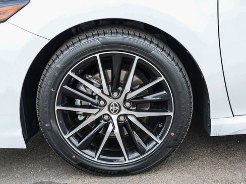 Used 2023 Toyota Camry SE w/ Cold Weather Package image 29