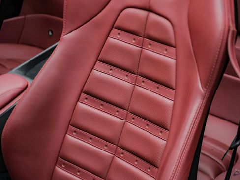 Used 2019 Ferrari Portofino image 57