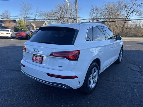Used 2023 Audi Q5 2.0T Premium w/ Convenience Package image 7