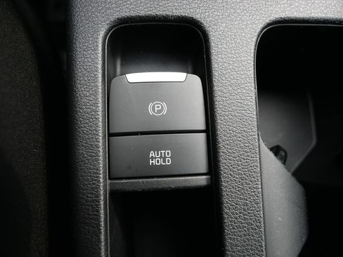 Certified 2024 Kia Forte GT-Line image 32