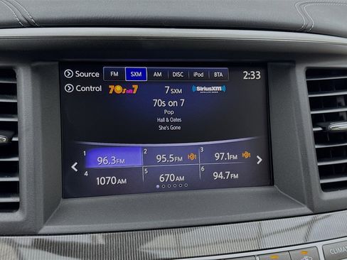 Used 2019 INFINITI QX60 Luxe w/ Essential Package image 11