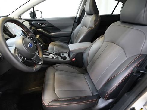 Certified 2025 Subaru Crosstrek 2.5i Limited w/ Popular Package #3A AWD/4WD image 8