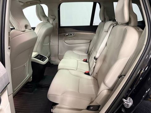 Used 2023 Volvo XC90 B6 Plus w/ Protection Package Premier AWD/4WD image 16