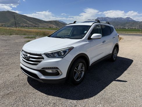 Used 2017 Hyundai Santa Fe Sport AWD/4WD image 3