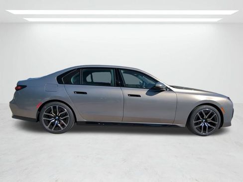 New 2026 BMW 740i w/ Premium Package image 3