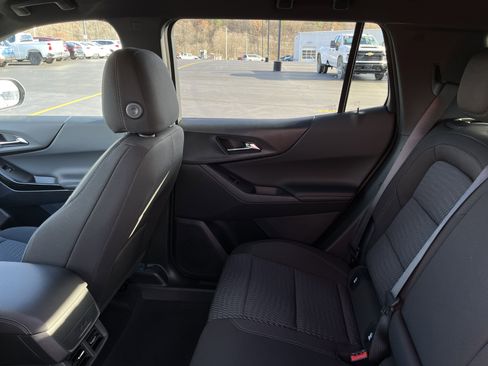 New 2026 Chevrolet Equinox LT image 41