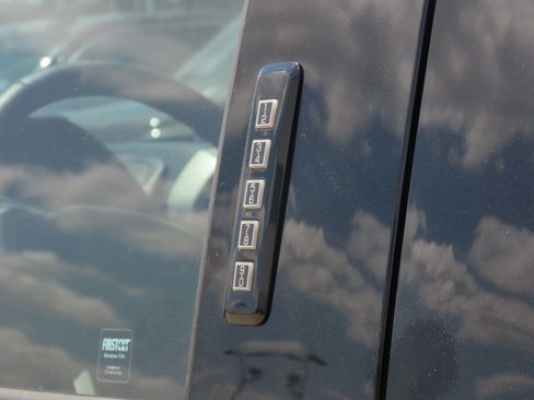 Certified 2019 Ford F150 Lariat w/ Equipment Group 502A Luxury RWD image 17