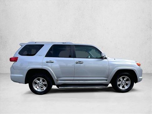 Used 2012 Toyota 4Runner SR5 w/ Convenience Pkg RWD image 5