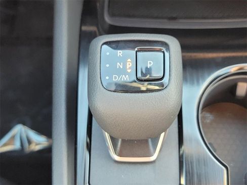 Certified 2025 Nissan Rogue S image 24