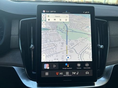 Used 2025 Volvo XC90 B5 Plus image 22