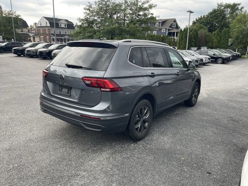 Used 2023 Volkswagen Tiguan SE AWD/4WD image 7